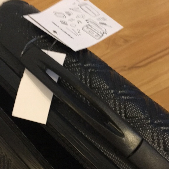 NWT Steve Madden Karisma Cosmetic Case - Picture 8 of 13